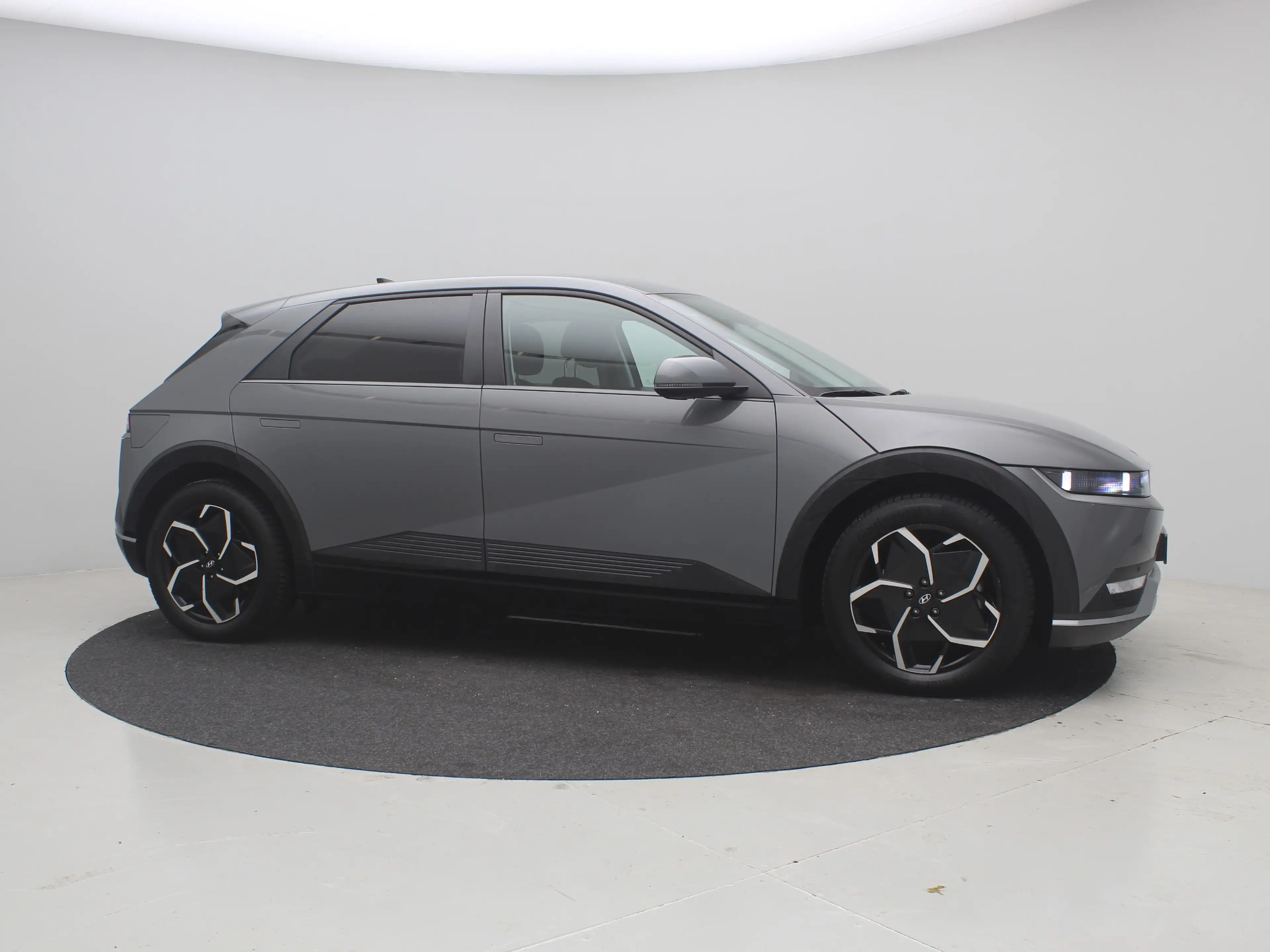 Hyundai IONIQ 5 Connect 77.4 kWh / Navigatie / 3-fase Laden / BTW — photo 27