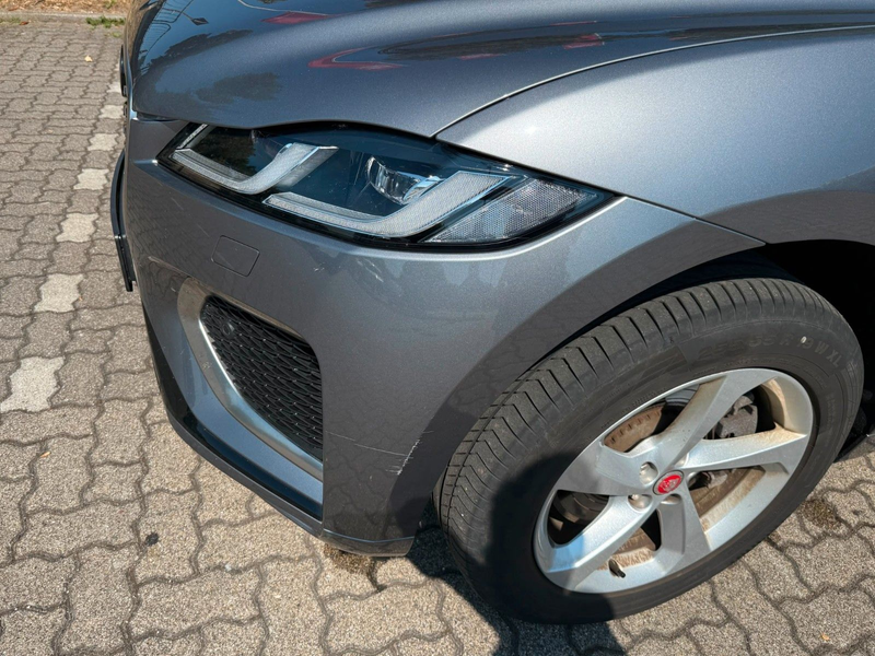 Jaguar F-Pace R-Dynamic SE AWD/LED/ACC/AHK/Kamera — photo 11