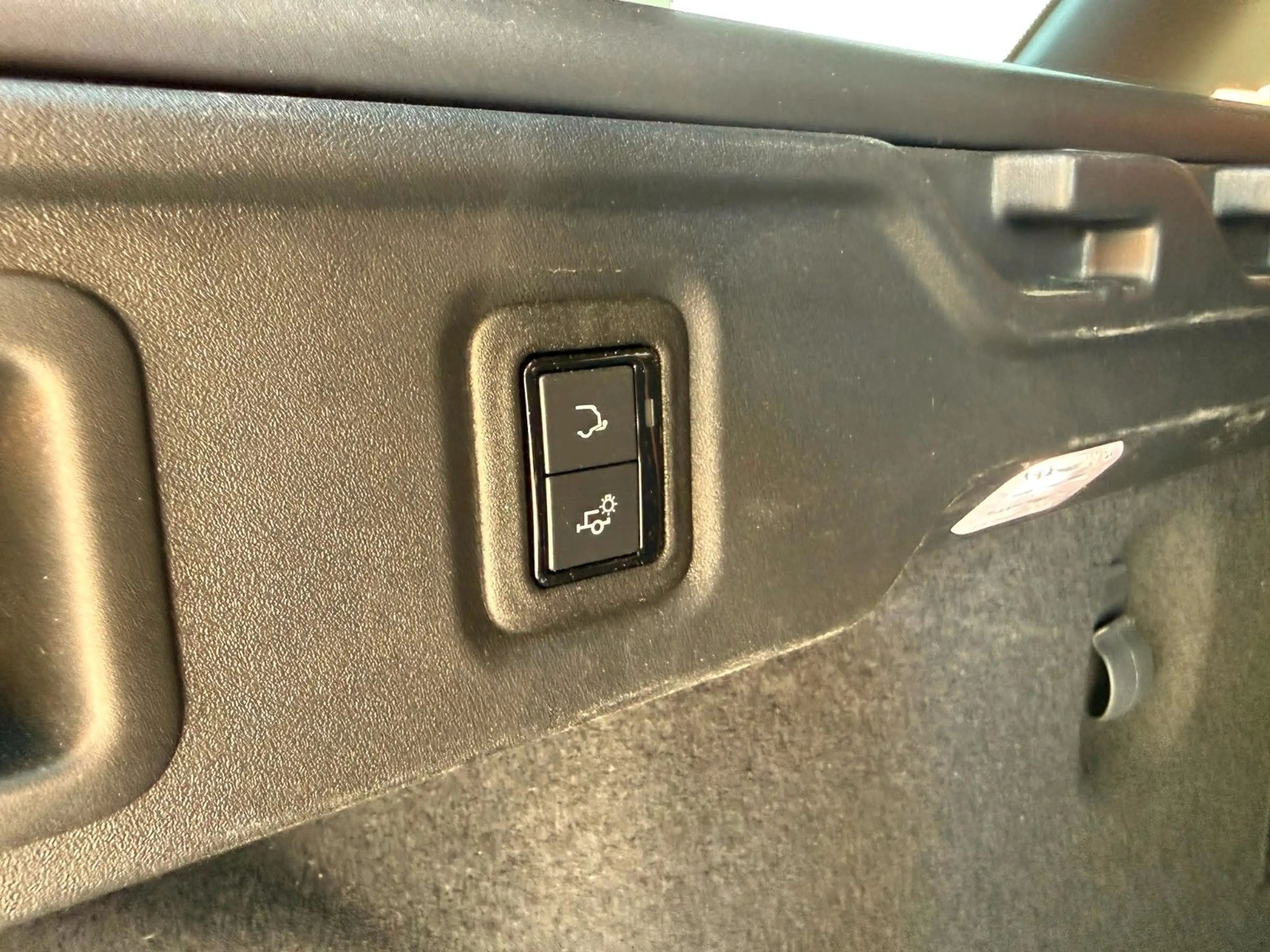 Jaguar F-Pace R-Dynamic SE AWD/LED/ACC/AHK/Kamera — photo 9