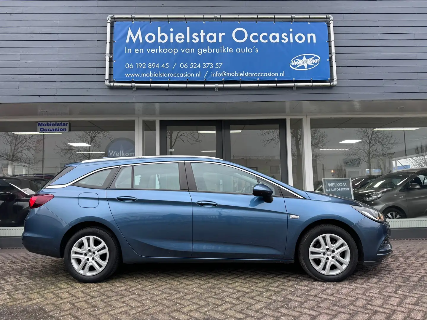 Opel Astra Sports Tourer 1.4 Innovation Blauw - 2