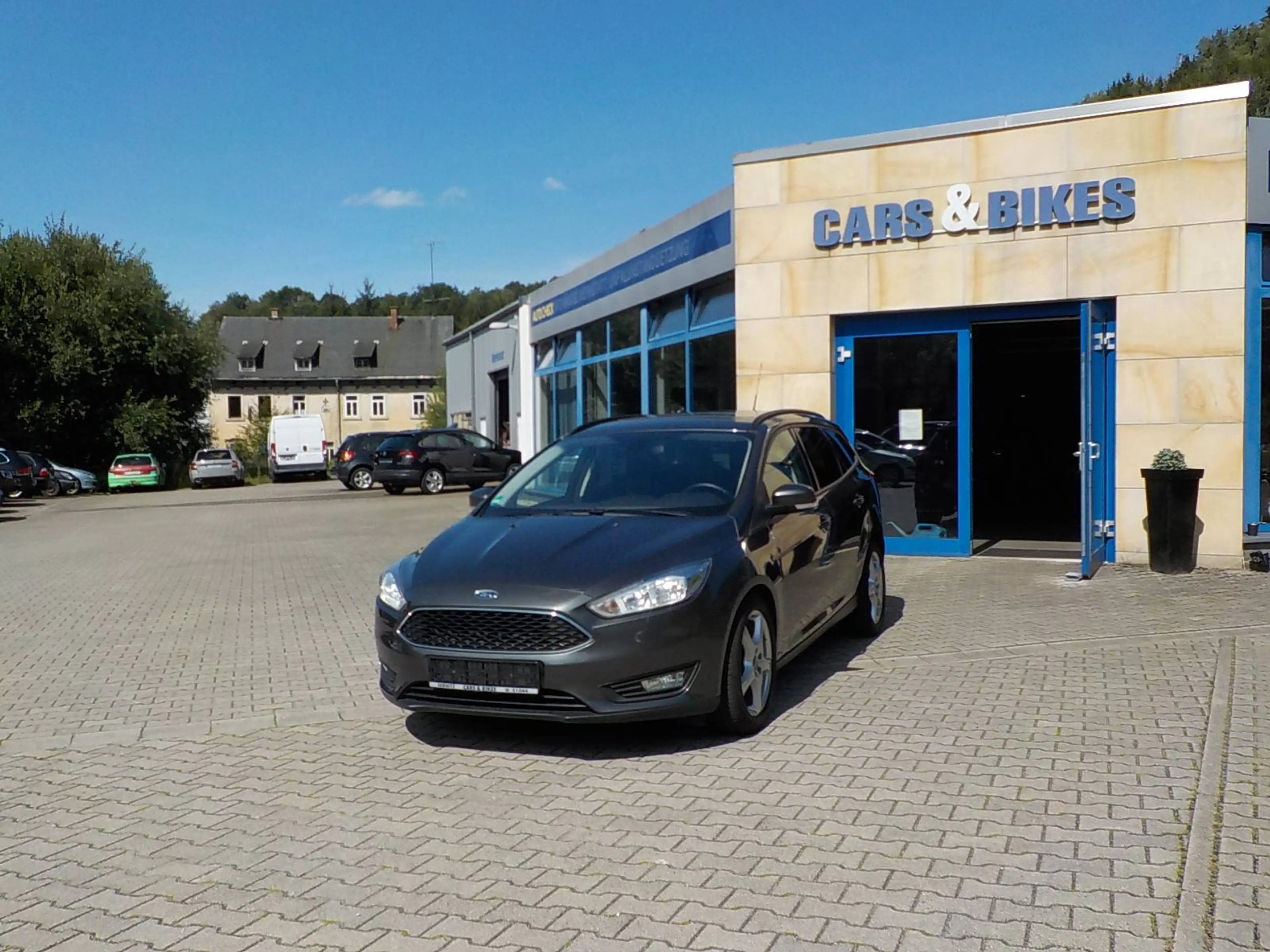 Ford Focus Business 1.HAND! GEPFLEGT! FRONTSCH.HEIZG.! — photo 10