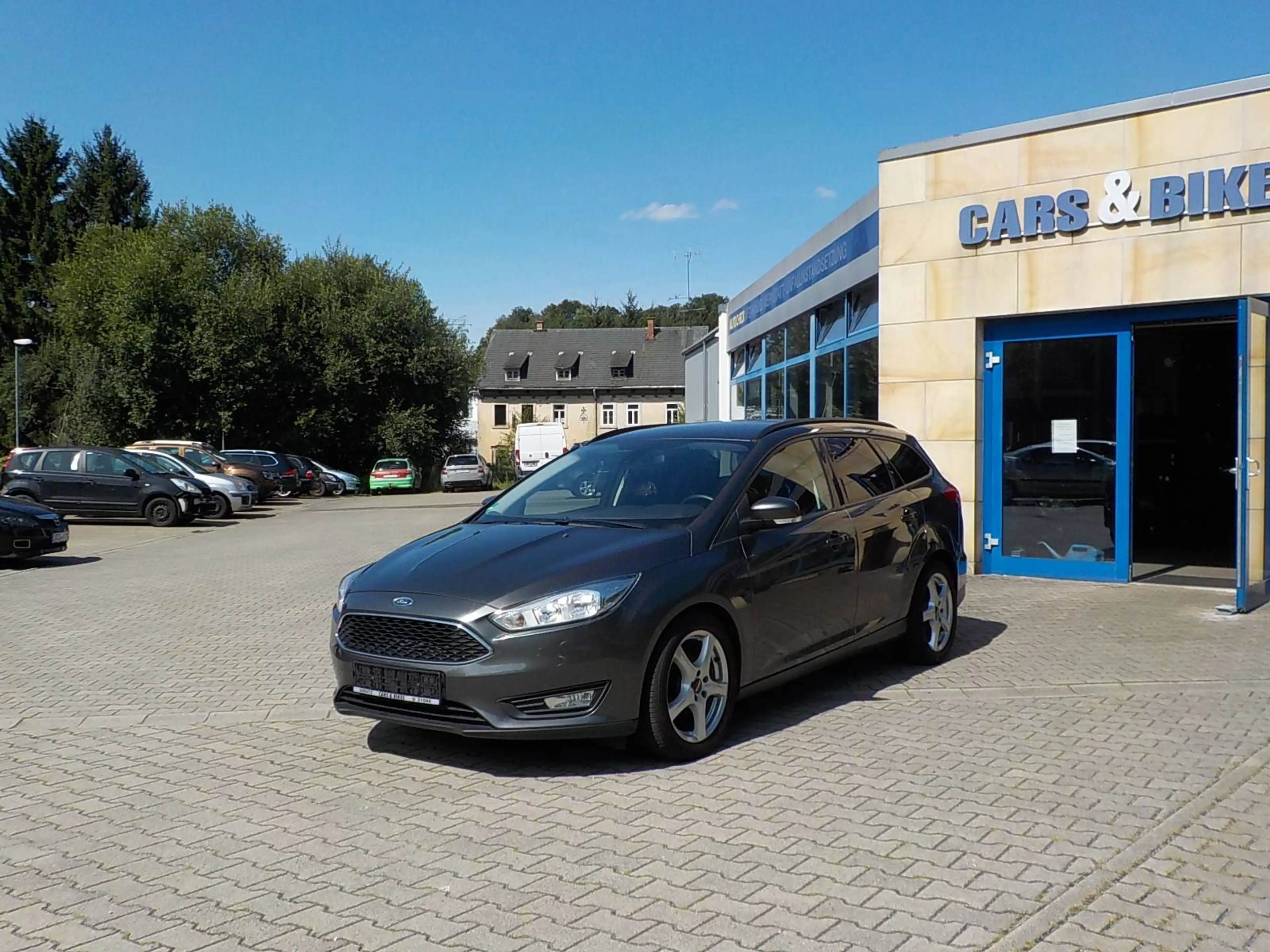 Ford Focus Business 1.HAND! GEPFLEGT! FRONTSCH.HEIZG.! — photo 8