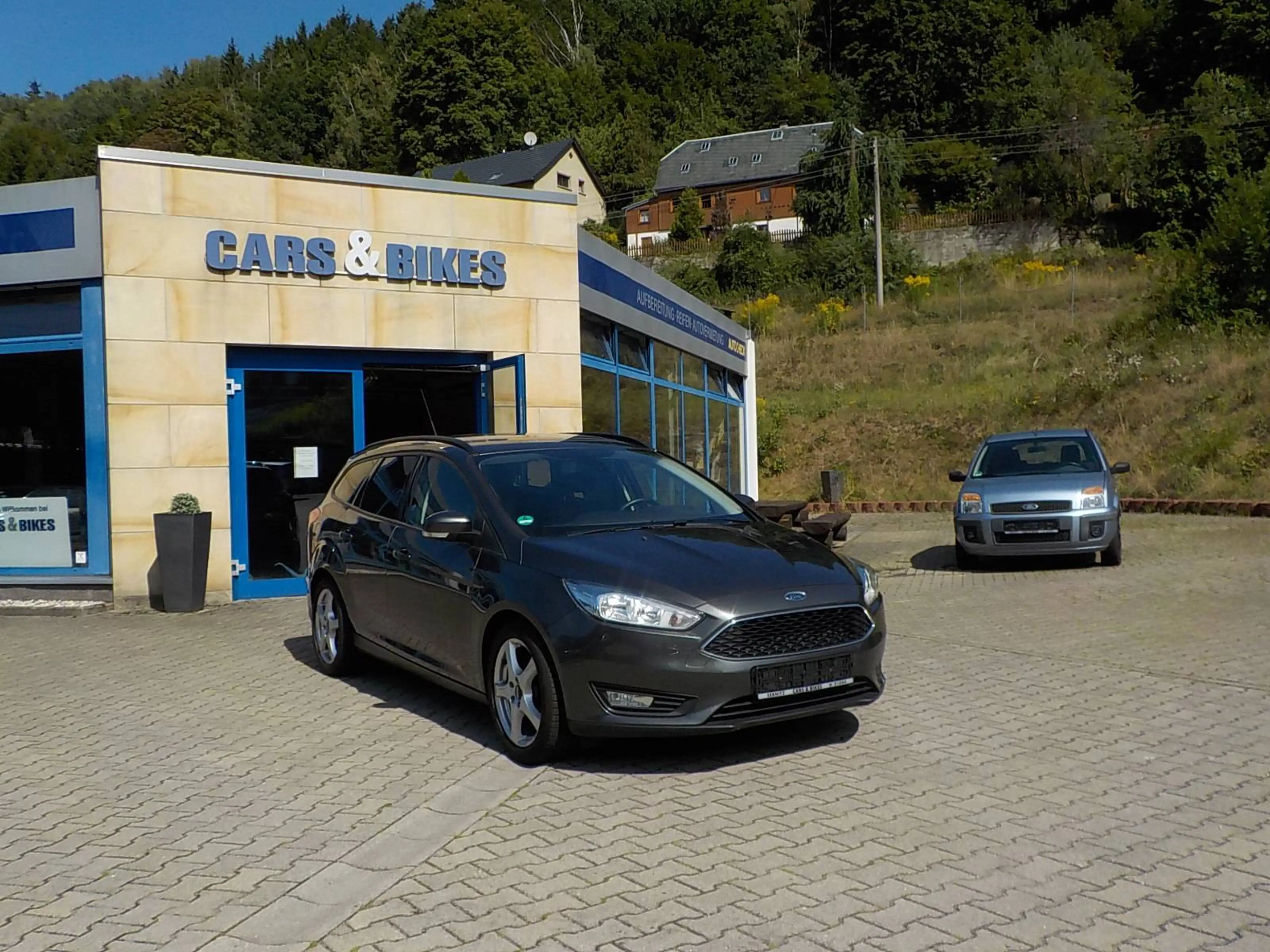 Ford Focus Business 1.HAND! GEPFLEGT! FRONTSCH.HEIZG.! — photo 2