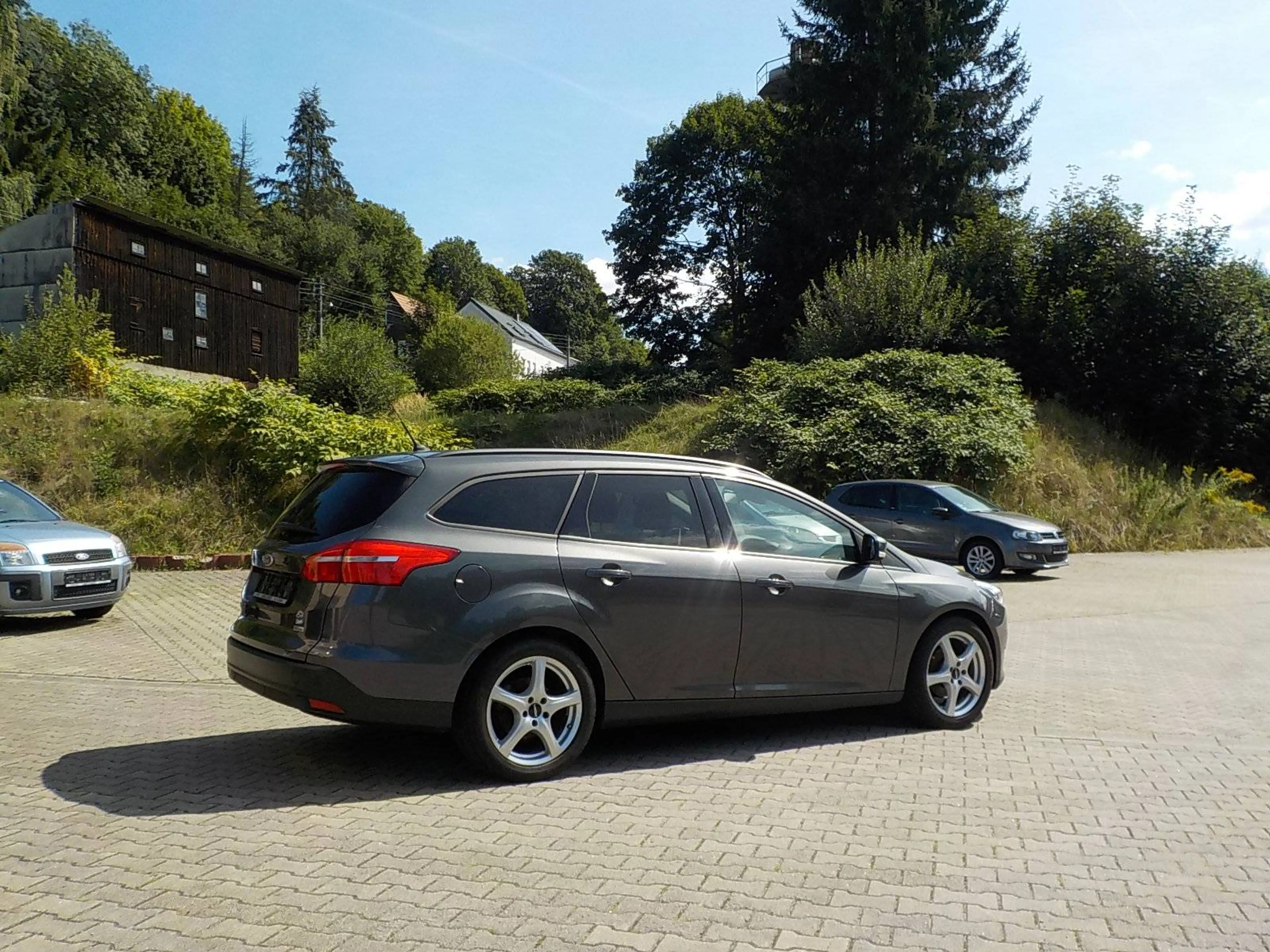 Ford Focus Business 1.HAND! GEPFLEGT! FRONTSCH.HEIZG.! — photo 3