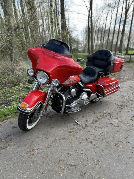 Harley-Davidson Electra Glide - foto 2