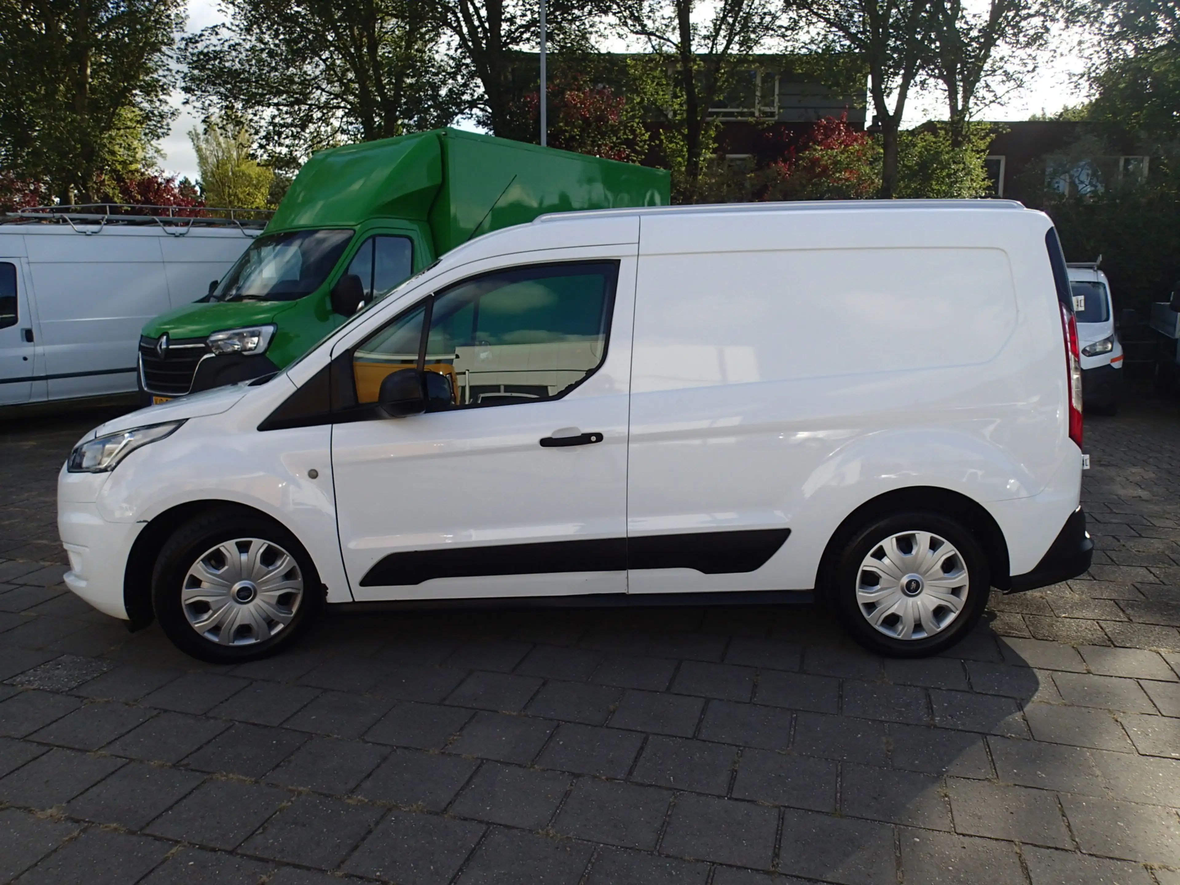 Ford Transit Connect 1.5 EcoBlue L1 Trend — photo 8