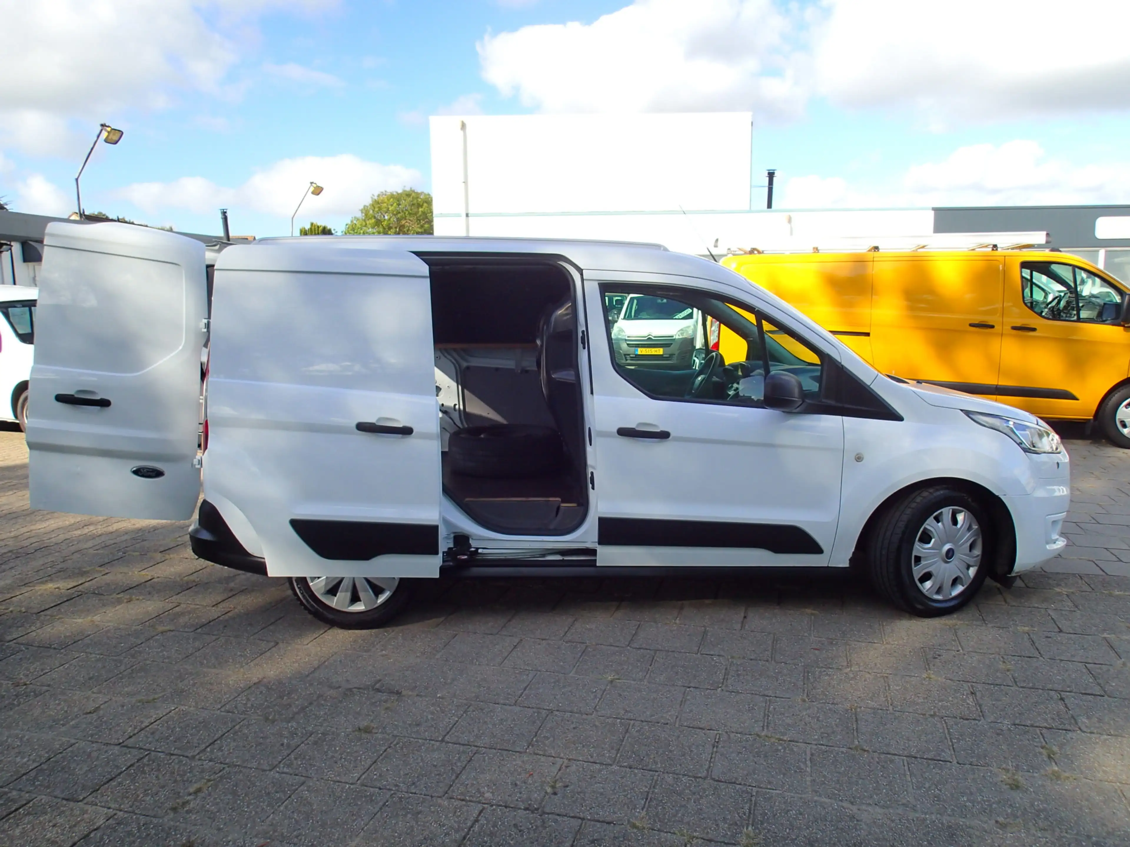 Ford Transit Connect 1.5 EcoBlue L1 Trend — photo 9