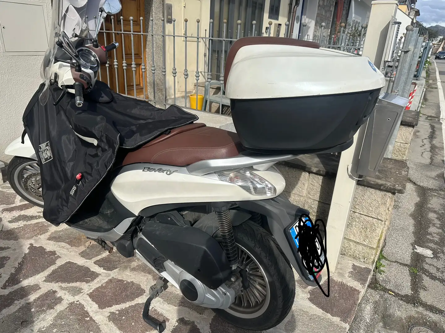 Piaggio Beverly 300 i.e. Bianco - 2