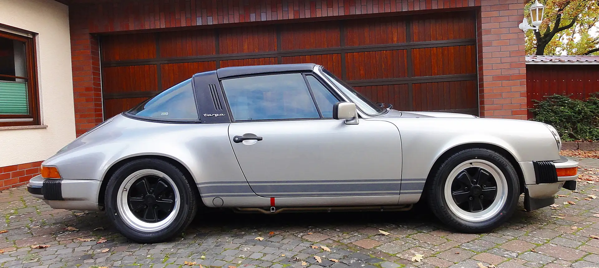 Porsche 911 Urmodell SC Targa 3,0 l 150 KW H-Kennzeichen Silber - 1