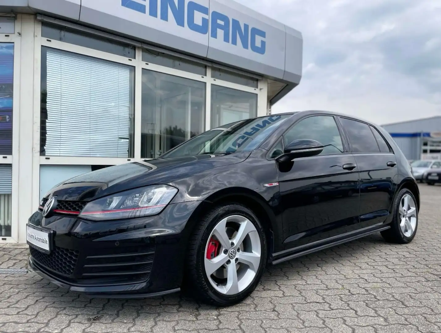 Volkswagen Golf GTI Schwarz - 2