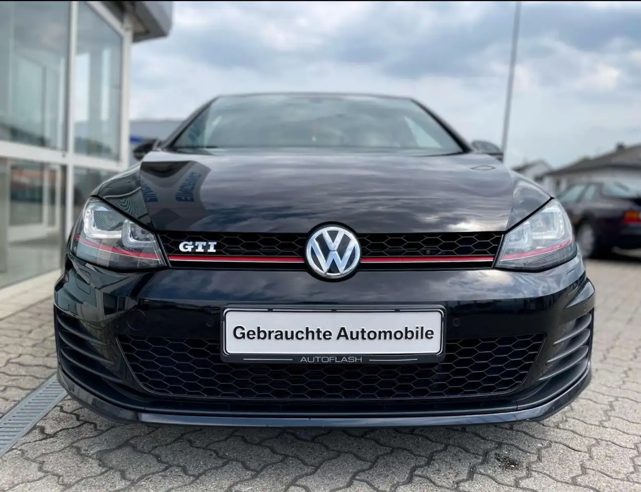 Volkswagen Golf GTI