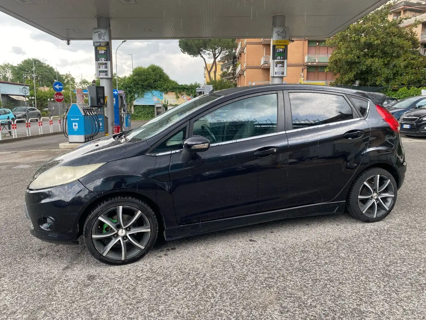 Ford Fiesta Fiesta 5p 1.2 16v + 82cv OFFERTA DELLA SETTIMANA Nero - 2