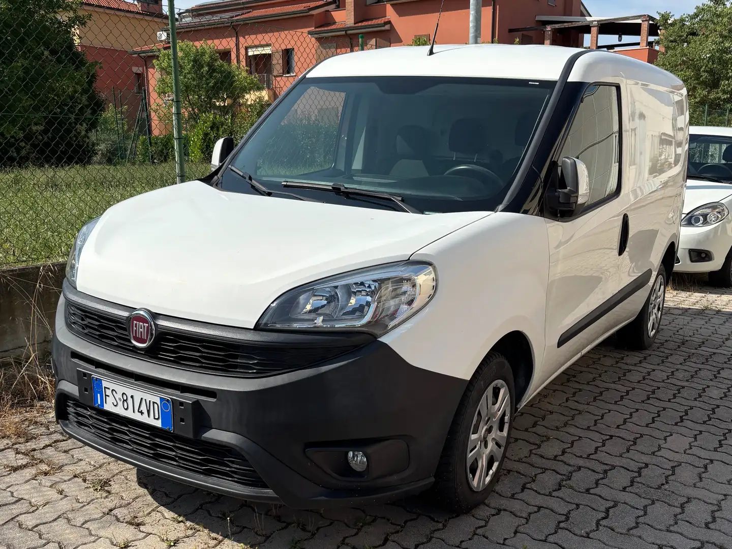 Fiat Doblo 1.3 gasolio 3 posti Blanc - 1