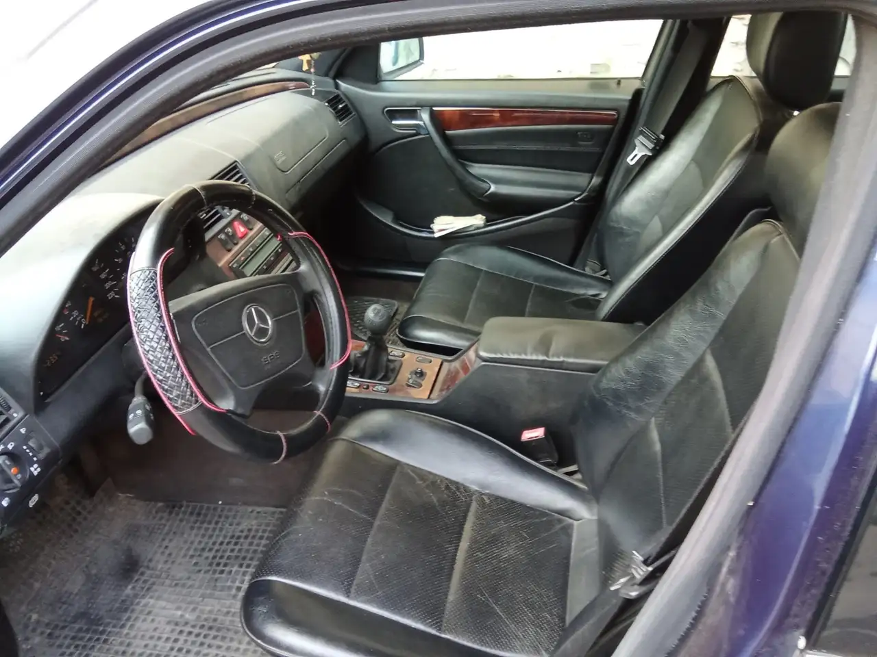 Mercedes-Benz 220, foto 4