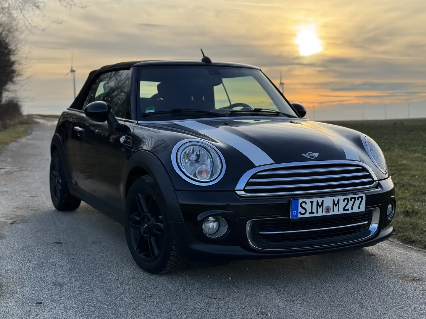 MINI Cooper Cabrio Cooper Schwarz - 1