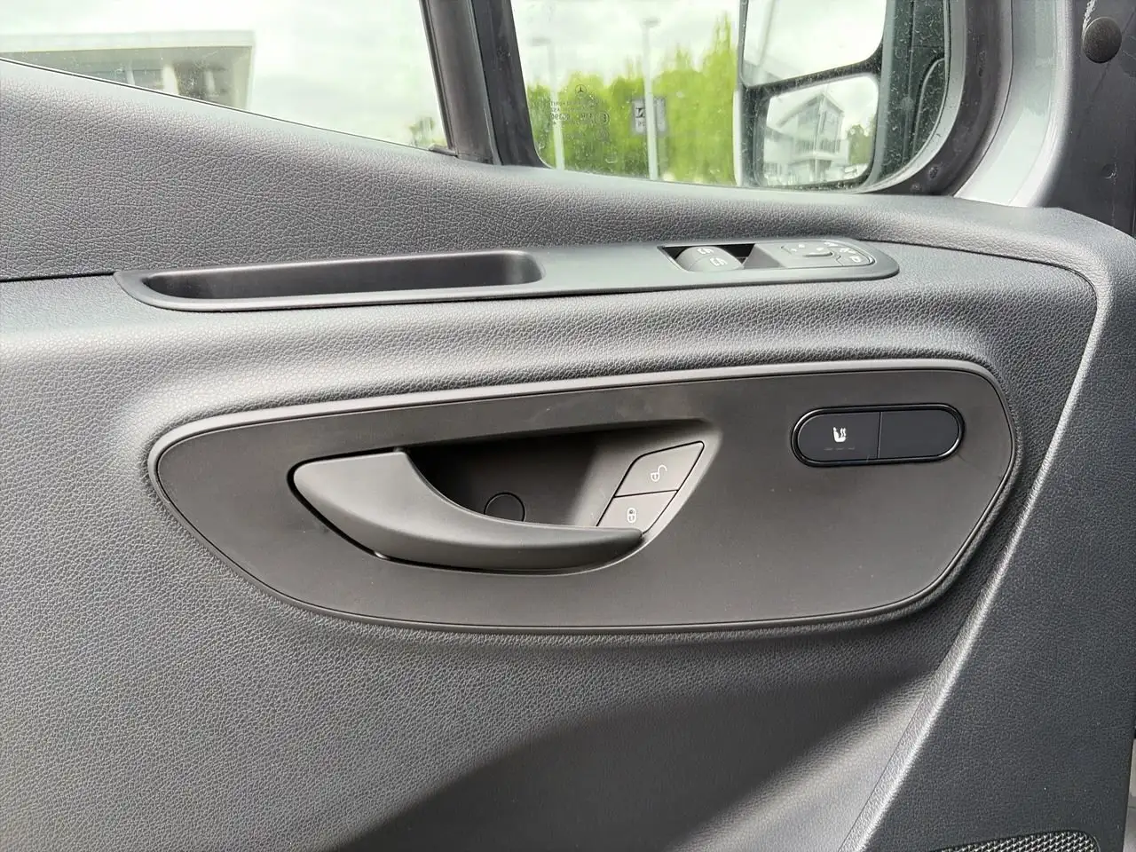 Mercedes-Benz Sprinter снимка Mercedes-Benz Sprinter