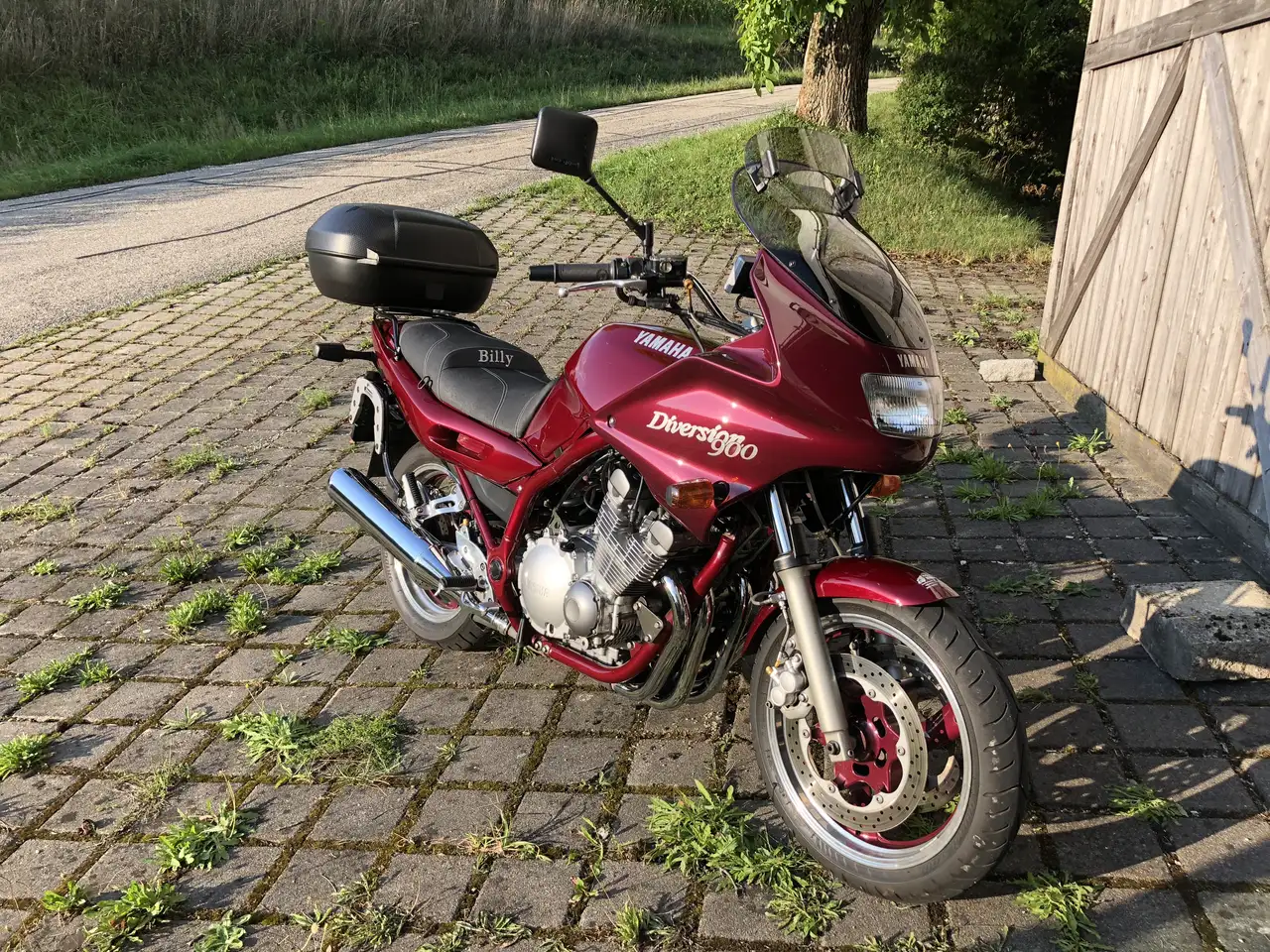 Yamaha XJ 900
