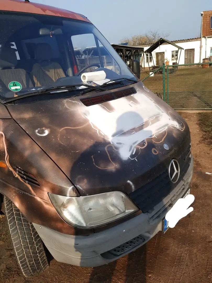 Mercedes-Benz 208 LKW Kasten geschlossen - 1