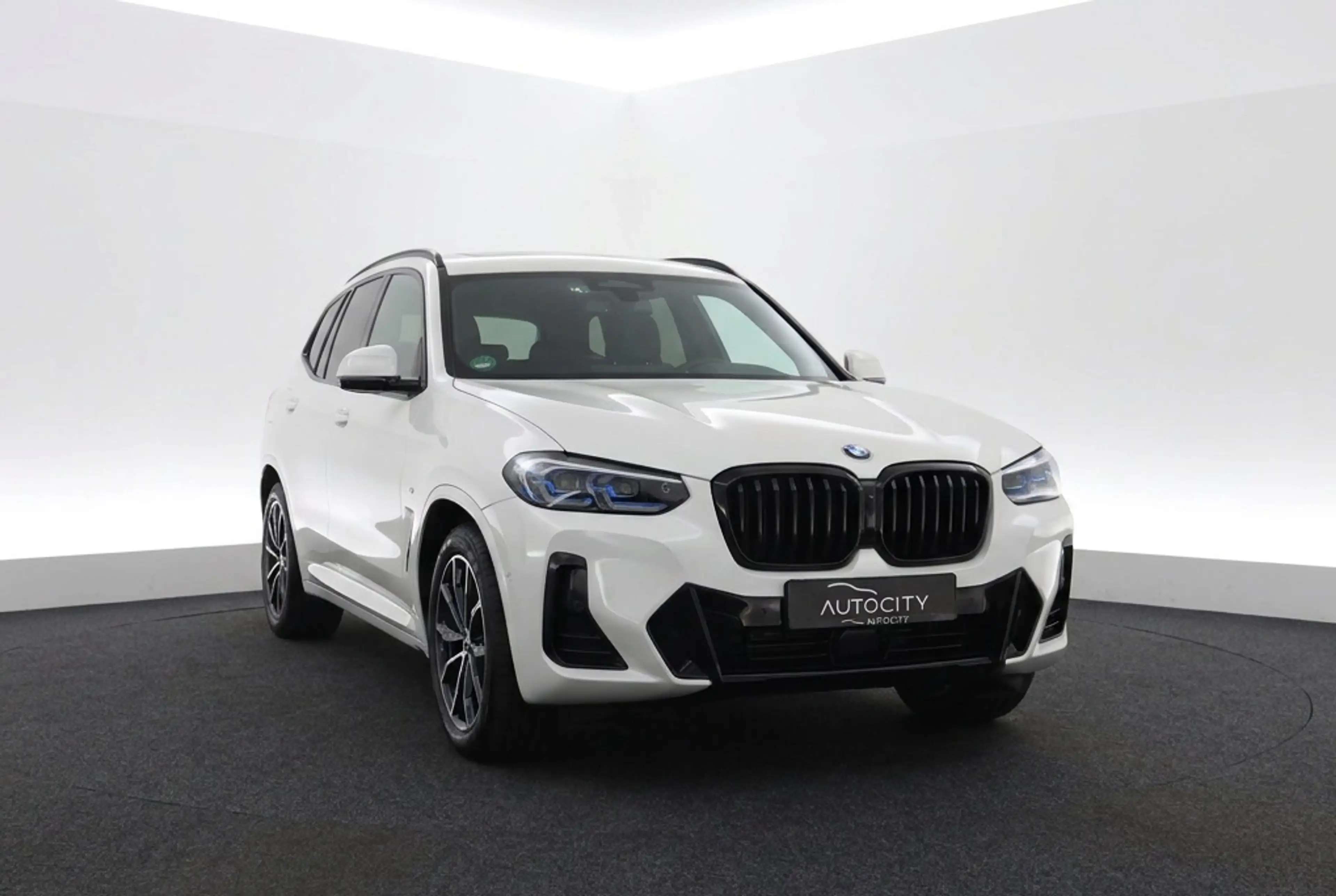 BMW X3 xDrive30e M Sport Pano | Laser | Innovation Pack | — photo 8