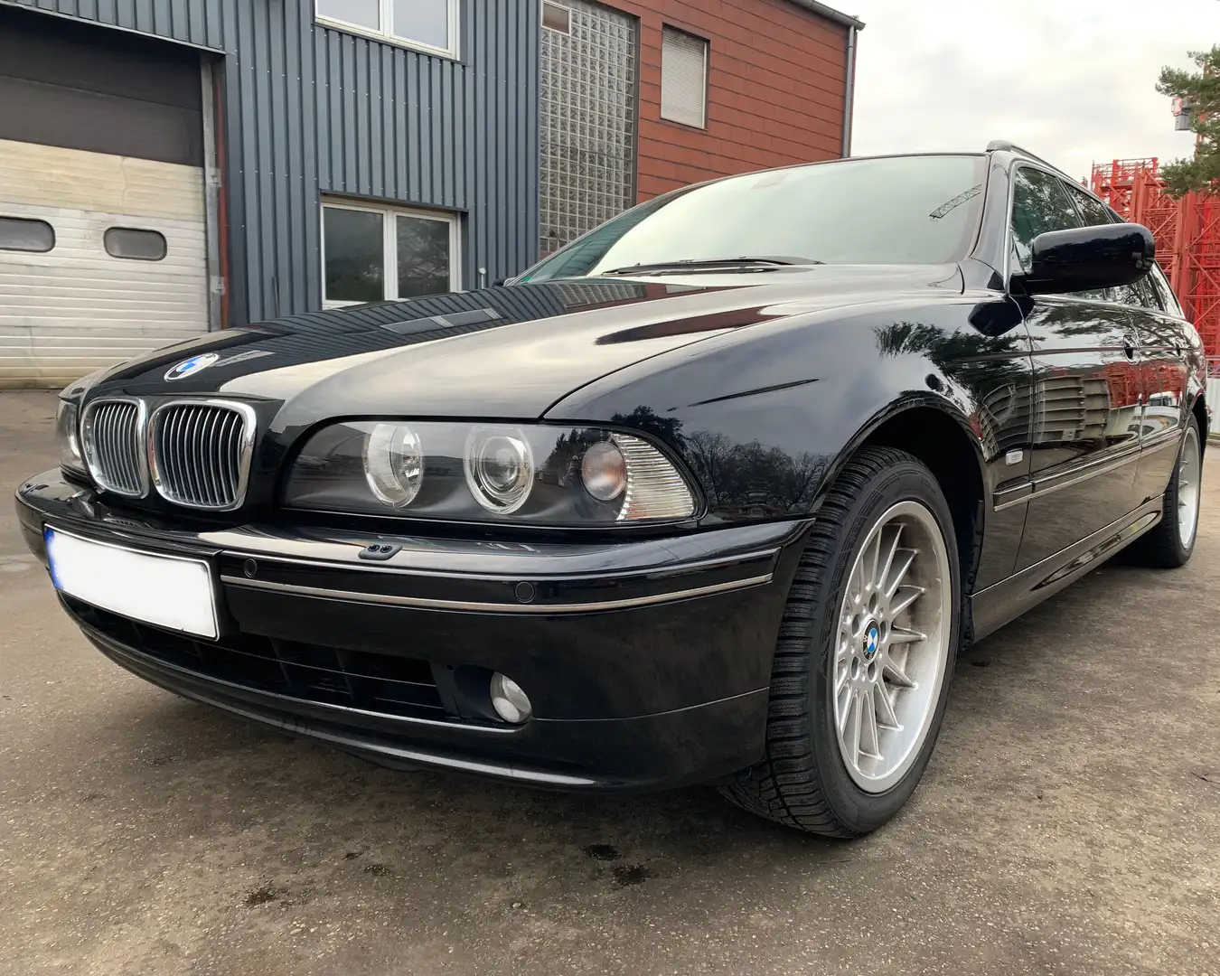BMW 530 530i touring Edition Exclusive crna - 2