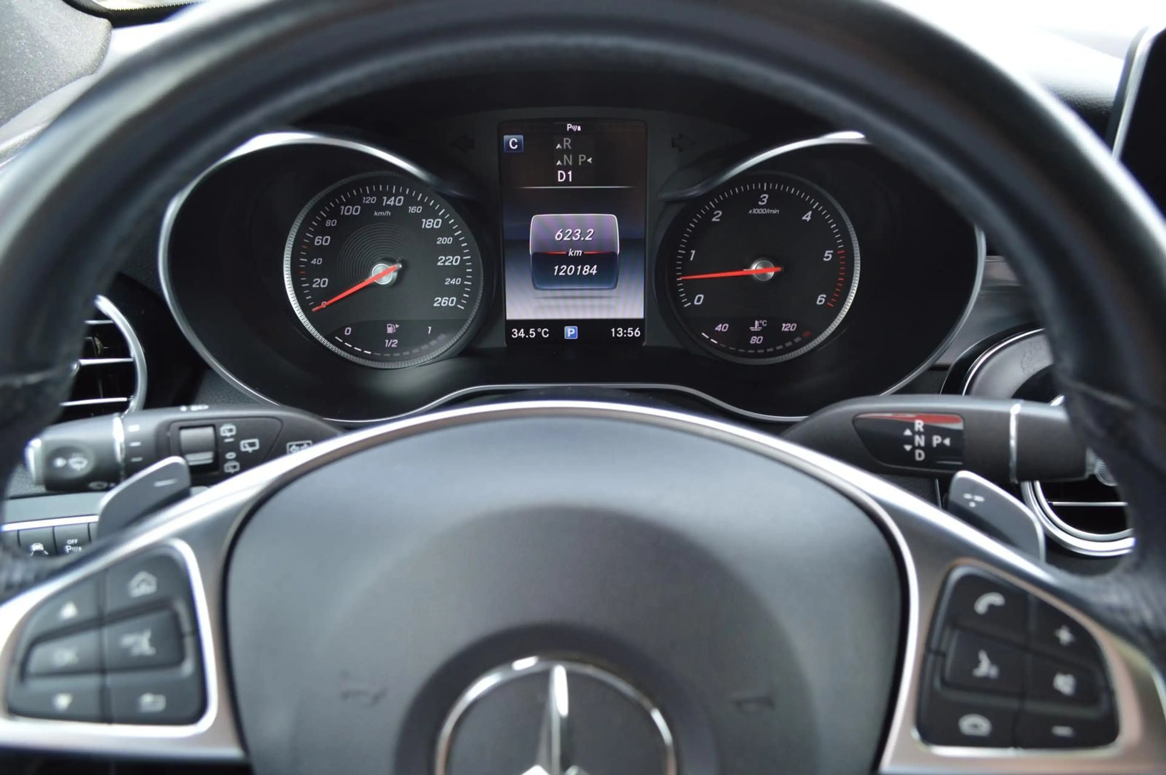 Mercedes-Benz GLC 350 d 4Matic*AHK*360°*Navi*Leder*Pano.*Memory — photo 15