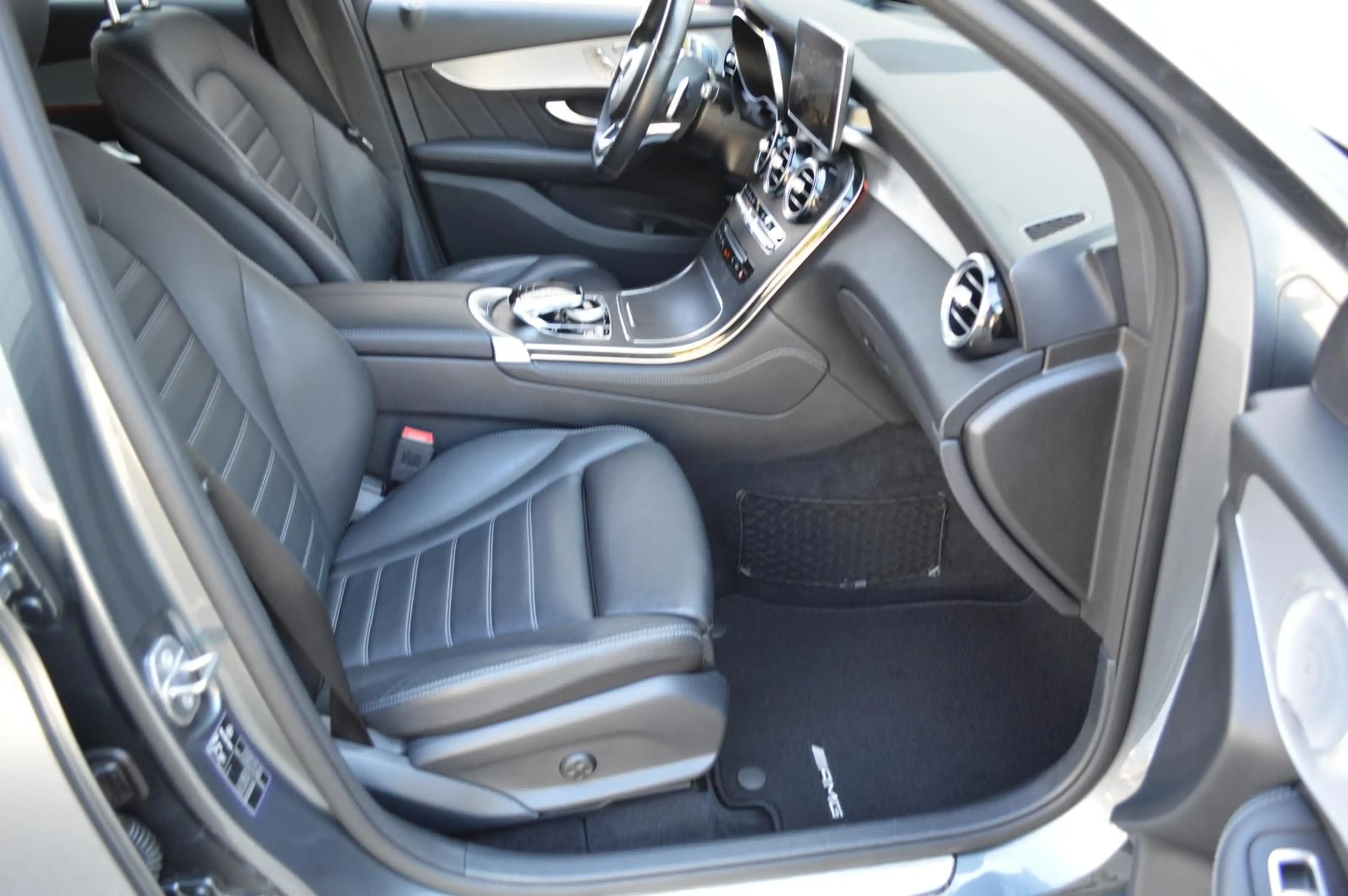 Mercedes-Benz GLC 350 d 4Matic*AHK*360°*Navi*Leder*Pano.*Memory — photo 8