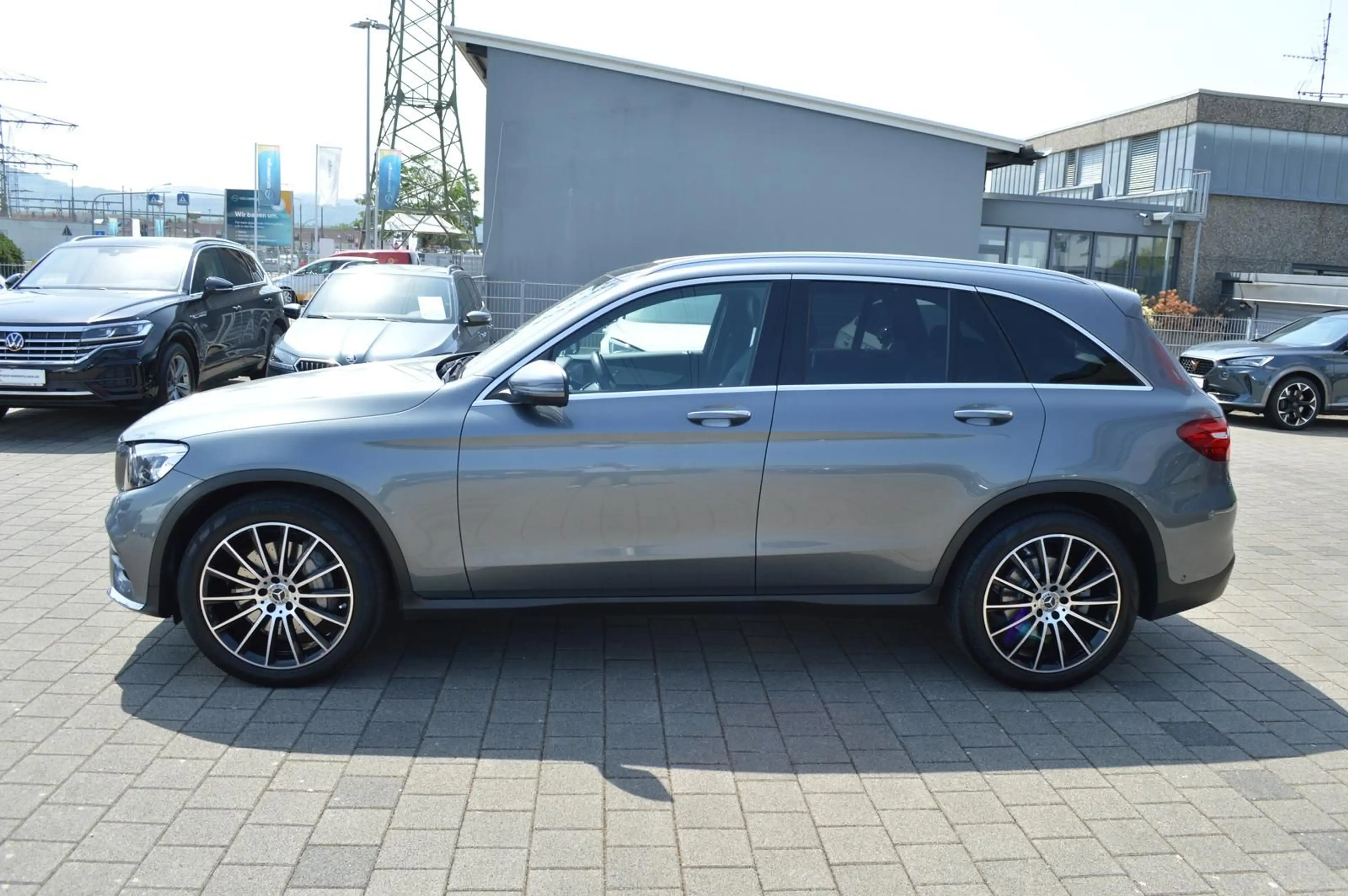 Mercedes-Benz GLC 350 d 4Matic*AHK*360°*Navi*Leder*Pano.*Memory — photo 3
