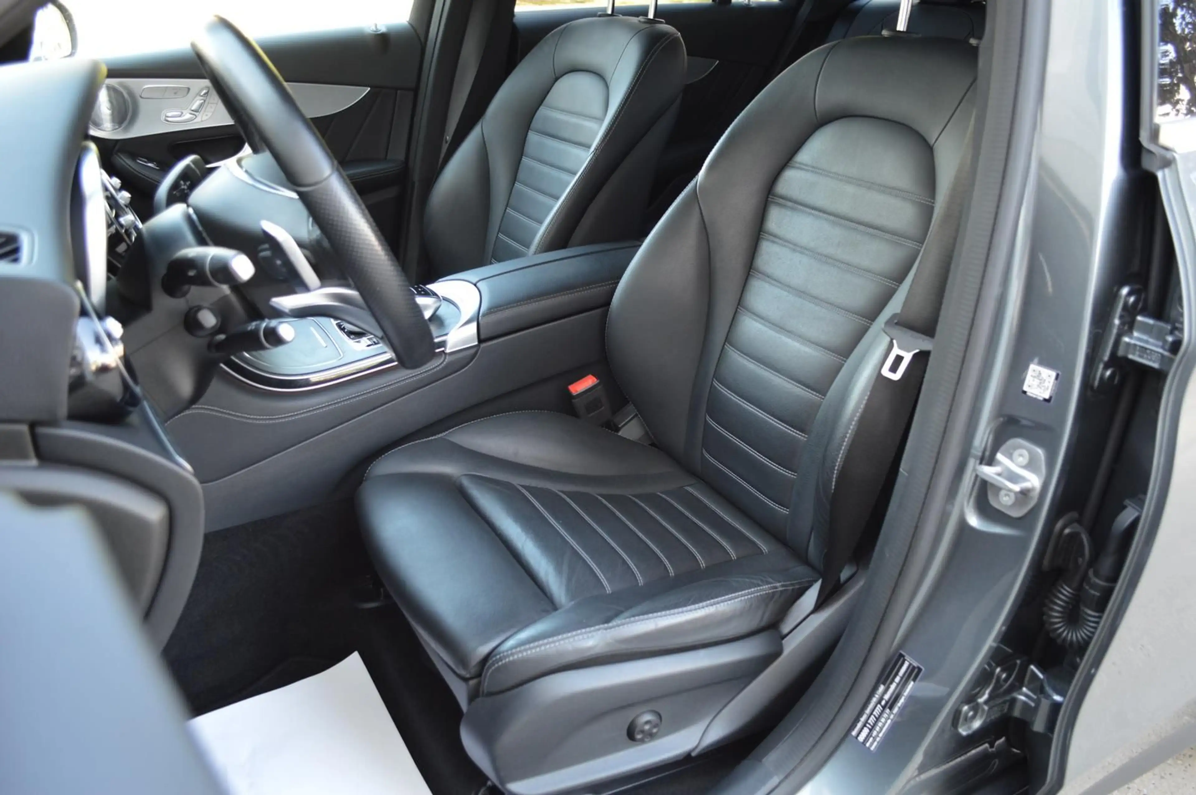 Mercedes-Benz GLC 350 d 4Matic*AHK*360°*Navi*Leder*Pano.*Memory — photo 13