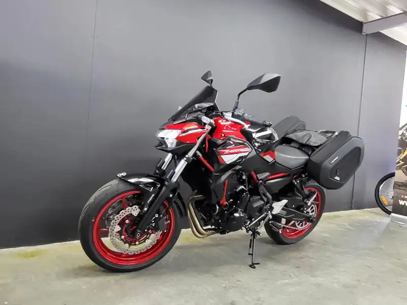 Kawasaki Z 650 - foto 8