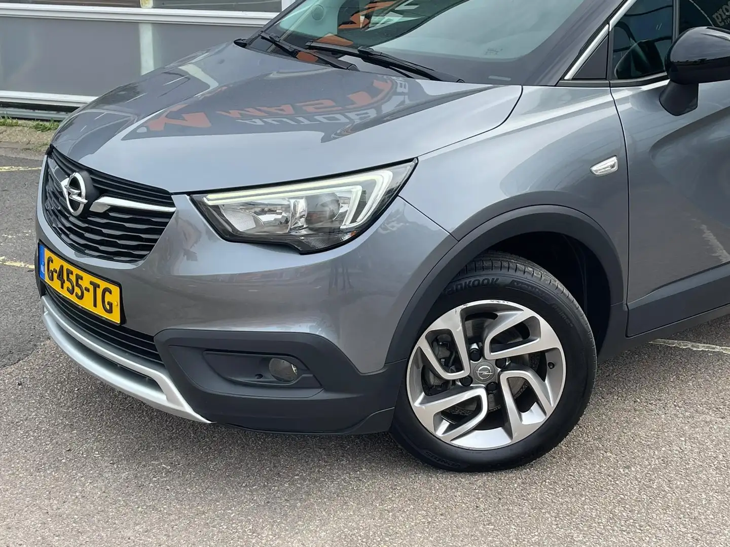 Opel Crossland X 1.2 Turbo Online | Airco | Cruise | Trekhaak | Grijs - 2