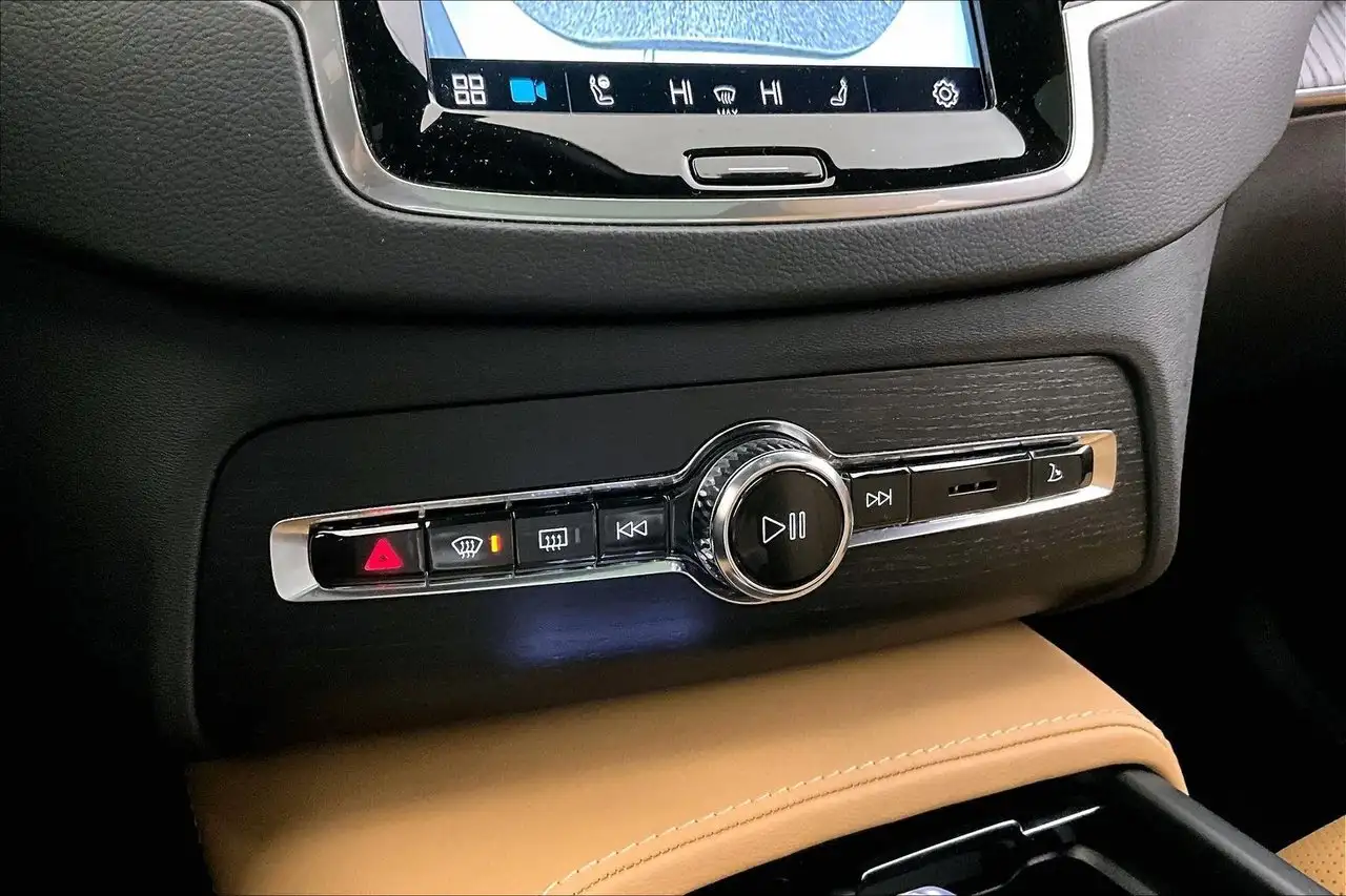 Volvo XC90 снимка Volvo XC90