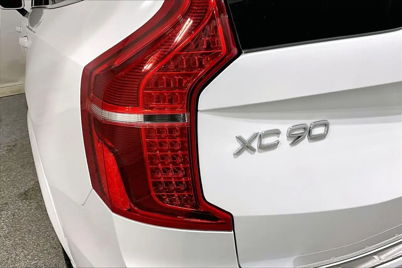 Volvo XC90 снимка Volvo XC90