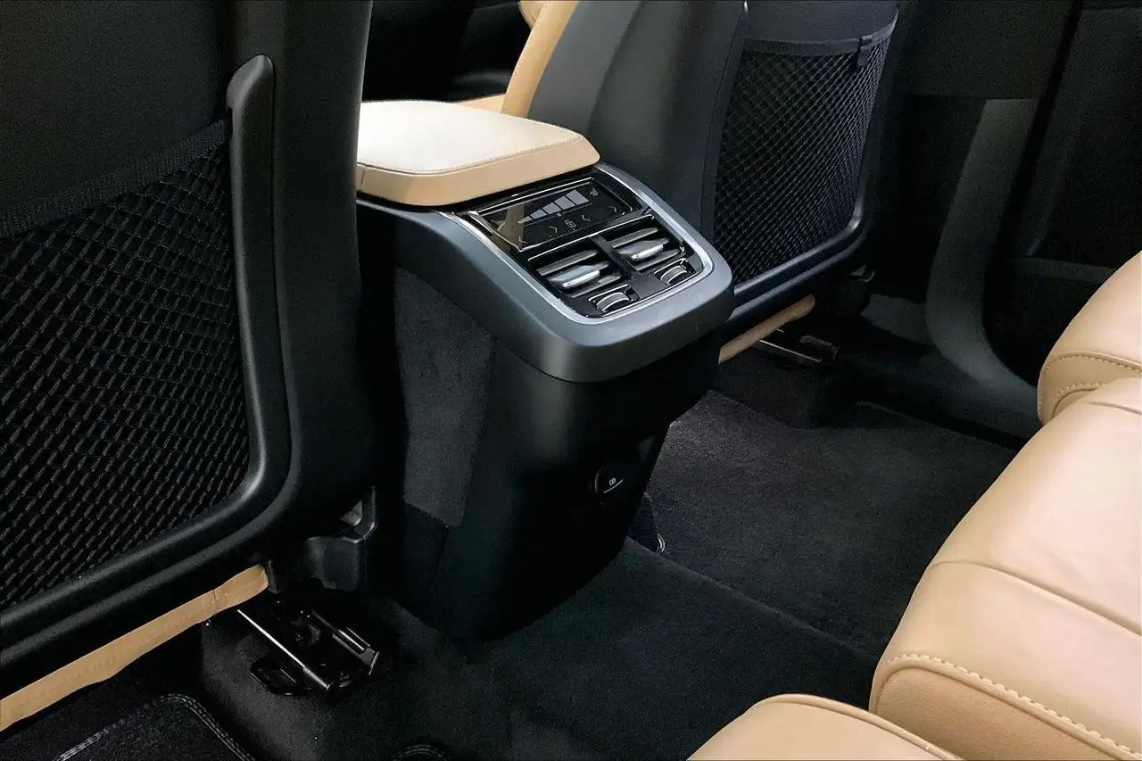 Volvo XC90 снимка Volvo XC90