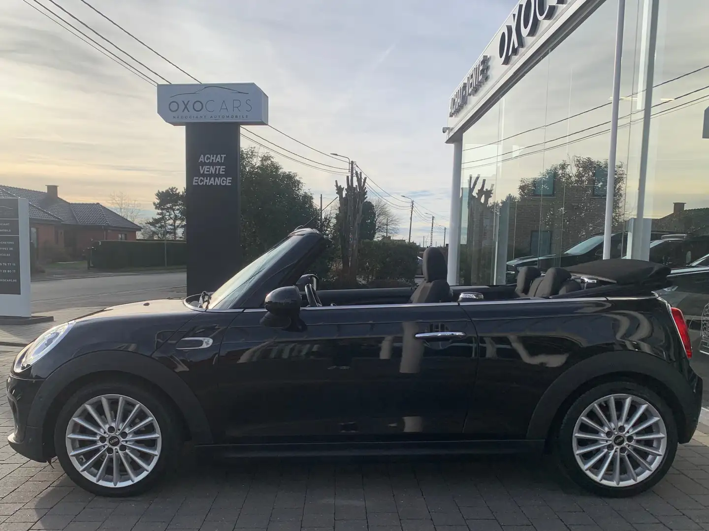 MINI Cooper Cabrio 1.6iA Cabriolet / Boite Auto / Xenon / Gps  / PDC Noir - 2