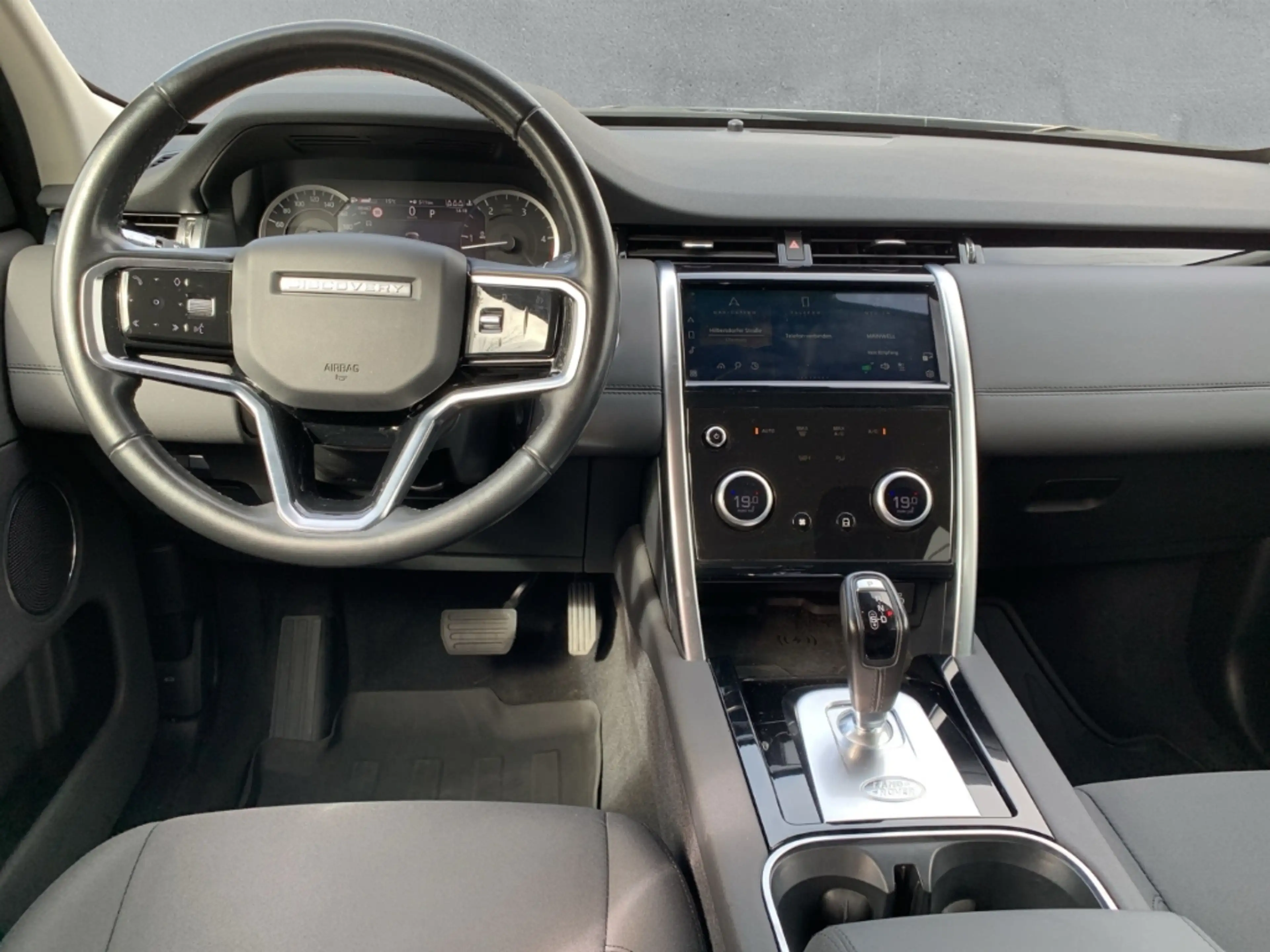 Land Rover Discovery Sport D200 AWD NSW+EPH+RFK+AHZV+18-LM — photo 4