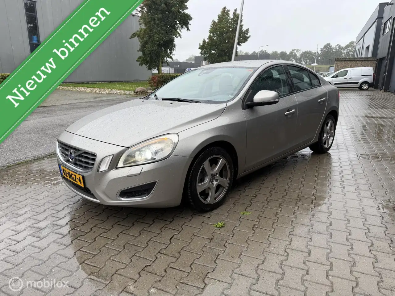 Volvo S60