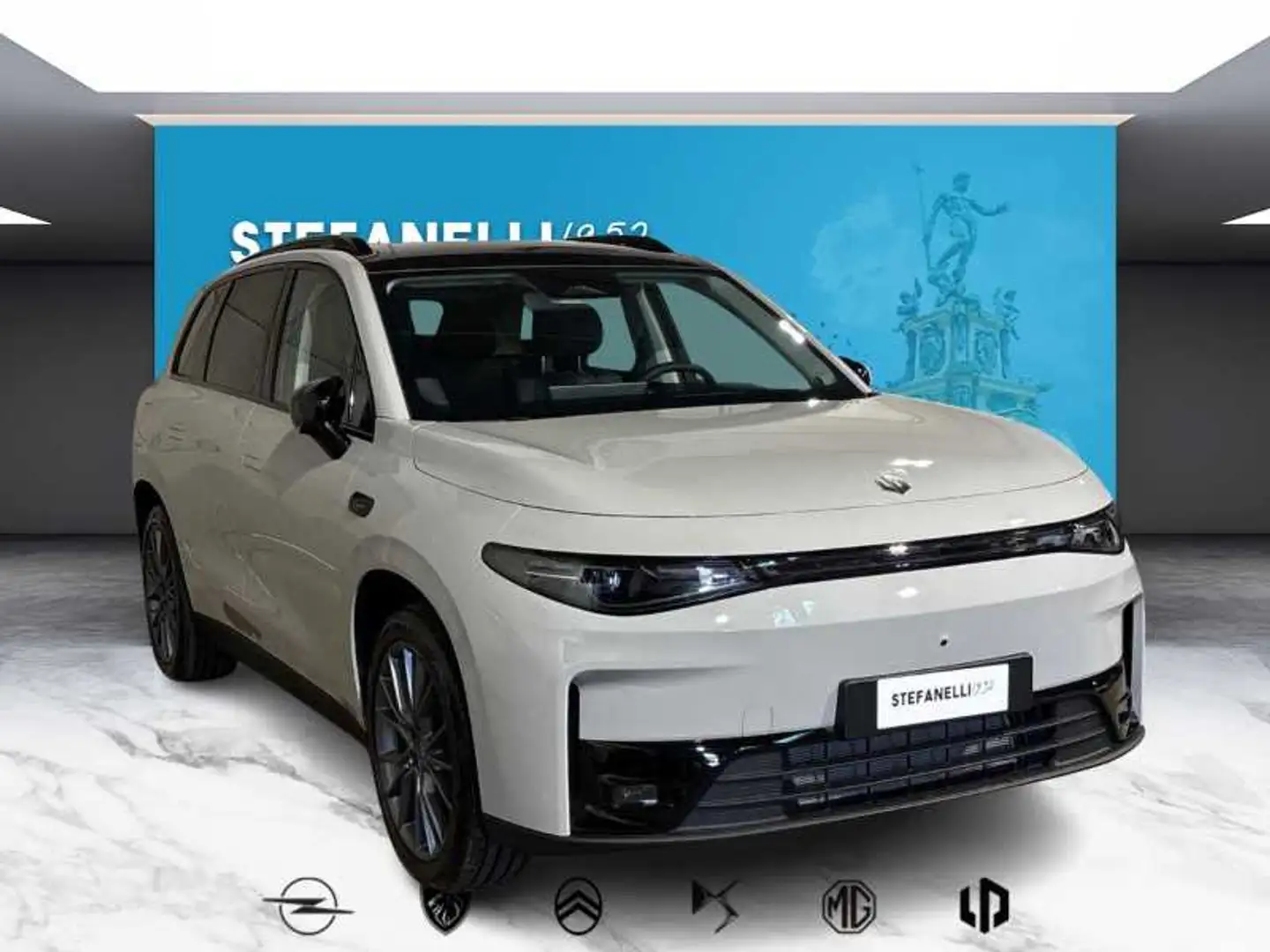 Leapmotor C10 reev Design Grigio - 1