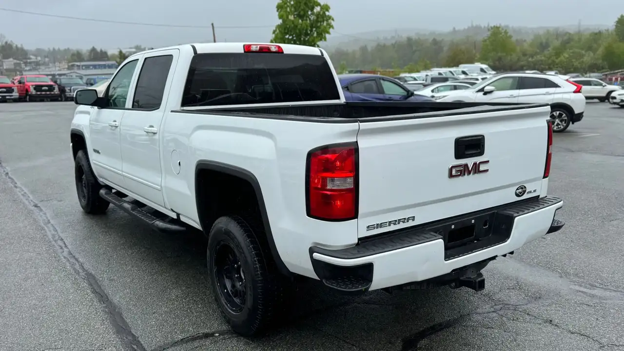 GMC Sierra 1500 снимка GMC Sierra 1500