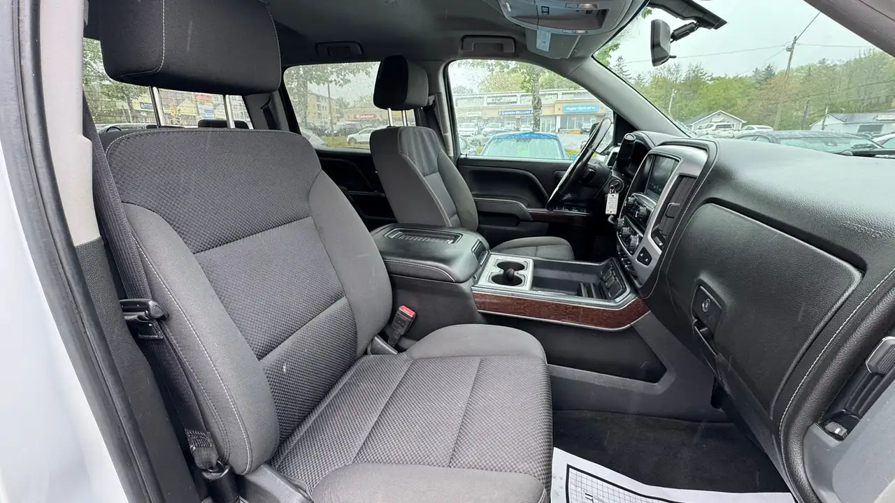 GMC Sierra 1500 снимка GMC Sierra 1500