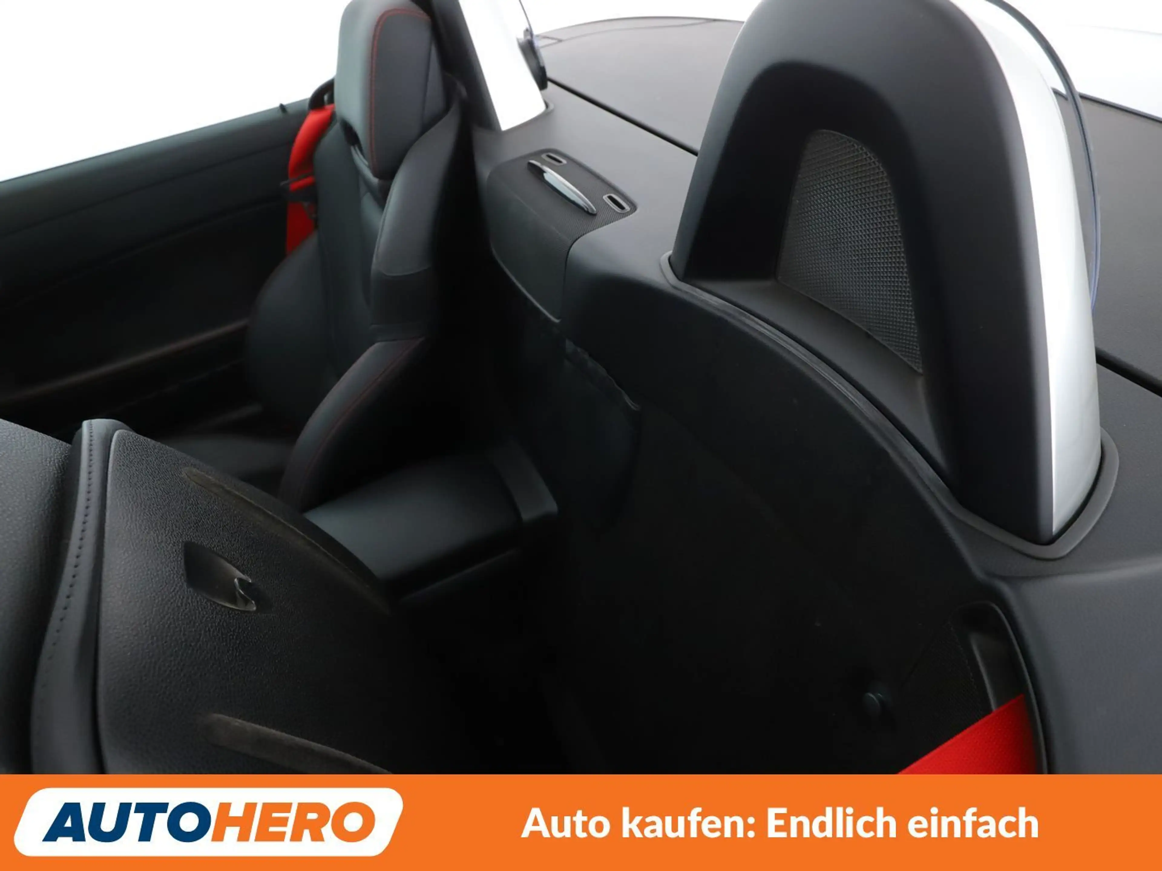 Mercedes-Benz SLC 250 SLC 250 d AMG Line Aut.*NAVI*LED*TEMPO*PDC* — photo 14