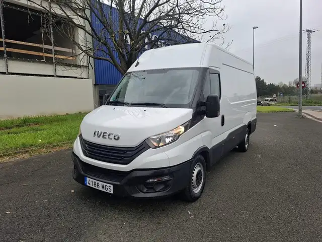 Iveco Daily 2.3 TD 35S 16 V 3520L/H2 12 M3