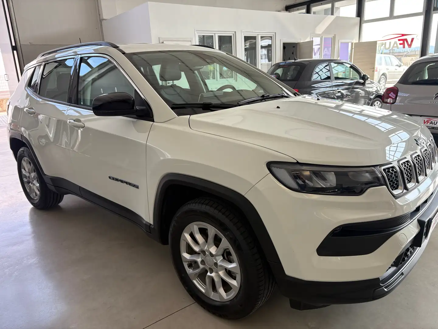 Jeep Compass Compass 2021 1.3 turbo t4 phev Business 4xe auto Bianco - 2
