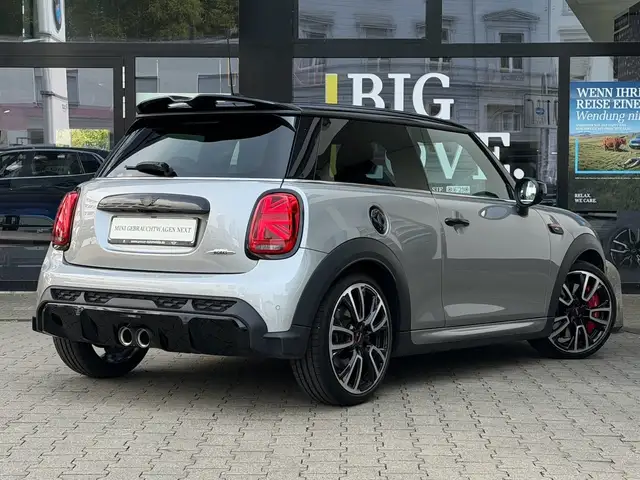 Mini Hatch view 2