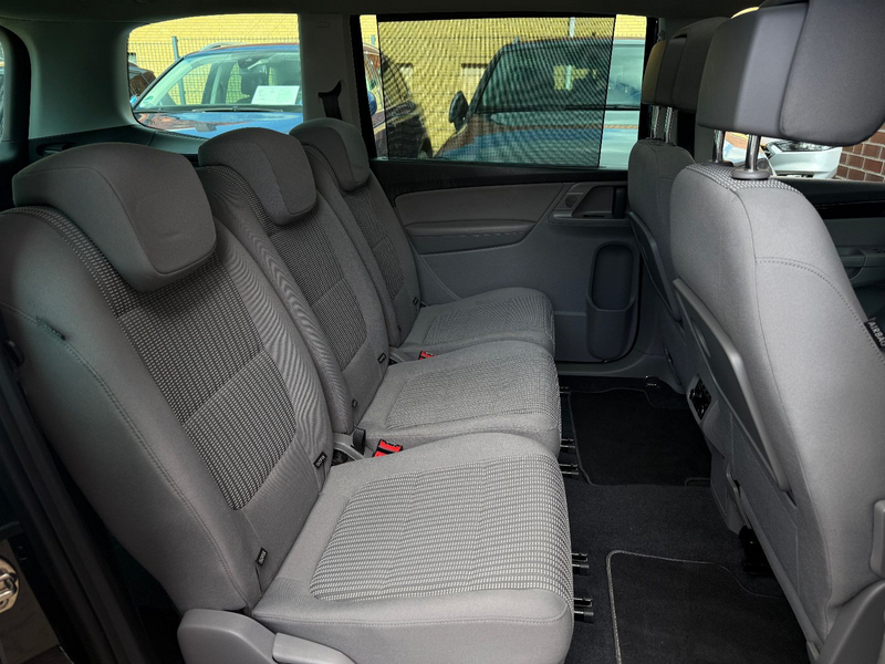 SEAT Alhambra 2.0 TDI, DSG, Kamera, Navi, Service neu — photo 15