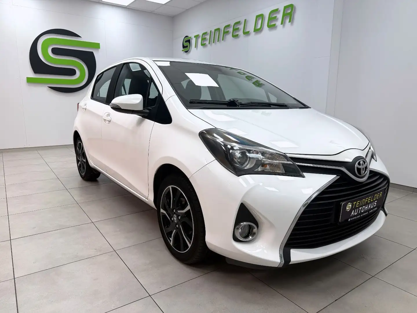 Toyota Yaris 1.3 Comfort / RKAM / LM - FELGEN Weiß - 1