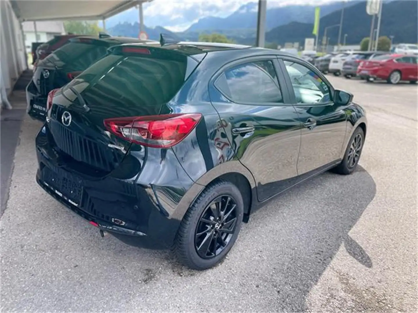 Mazda 2 Skyactiv G90 Homura Aut. Schwarz - 2