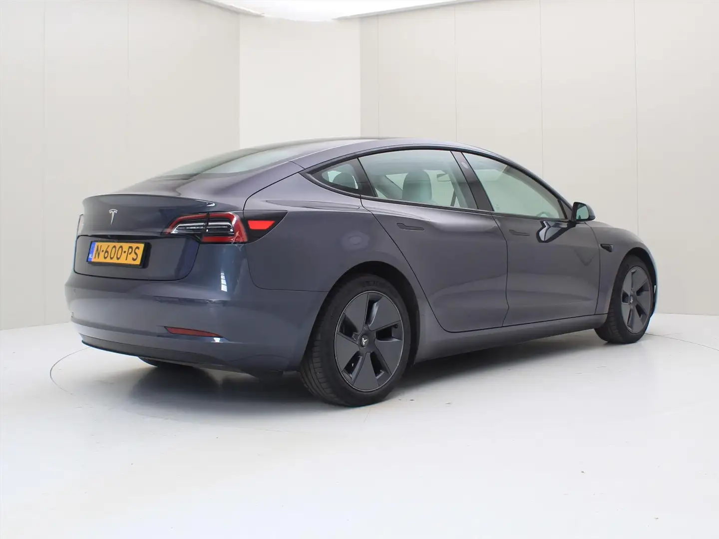 Tesla Model 3 Standard RWD Plus [ LFP ACCU+WIT LEDER+AUTOPILOT+6 Grijs - 2