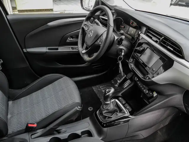 Opel Corsa view 4