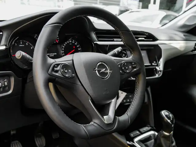 Opel Corsa view 11