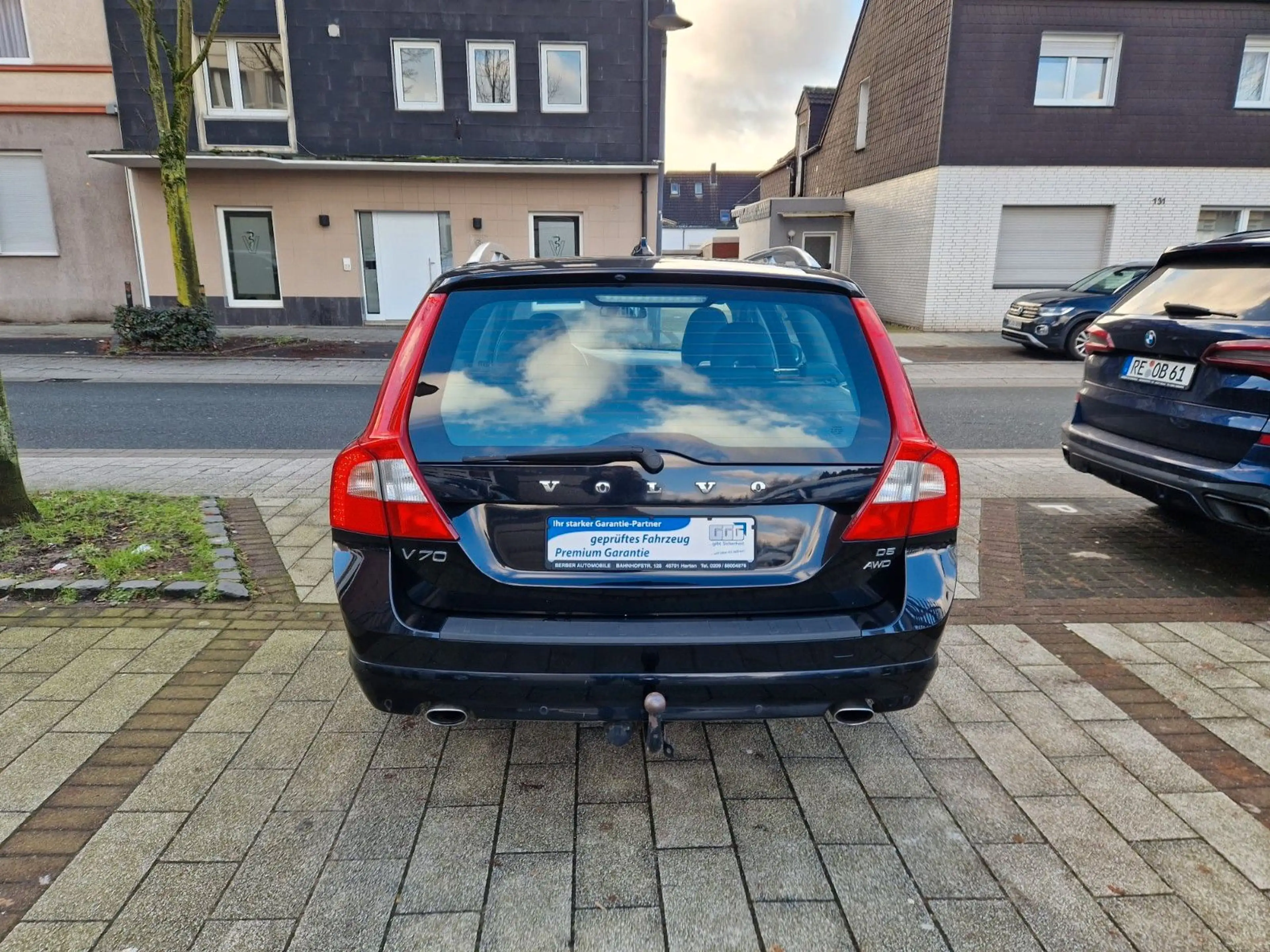 Volvo V70 Summum 2.4 AWD 4X4*XENON*LEDER*AHK*BLIS*ACC* — photo 6